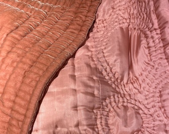 Vietnam Natural Silk Velvet Quilt, Warm Comforter, Soft Duvet, Quilted Bedspread, Hand-stitched Throw/Coverlet, Fluffy and Luxurious