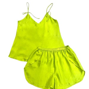 100% Mulberry Silk Sleeping Set for Women/Girls, Pure Silk Sleeping Set, Sleeveless Top and Short Pants Set for Female, Short Pyjama Set