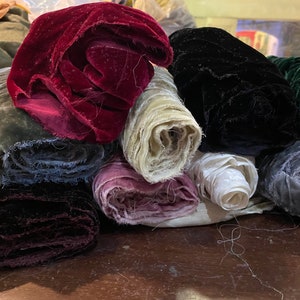 Silk Velvet Scraps 10x10/5x10/5x20/5x45/10x45, Velvet Ribbon, Velvet pieces for Craft/Doll Dress/Scrunchies/Quilting, Various Sizes zdjęcie 4