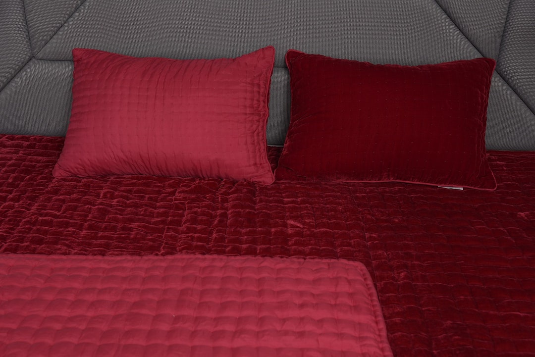Red Luxury Silk Velvet Quilted Blanket, Pure Silk Velvet Comforter, Lush Silk Bedspread