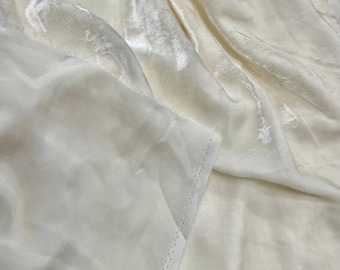 Cream Mulberry Silk Velvet Fabric: Soft Clothing & Pillowcase Material - 45”/55” Wide