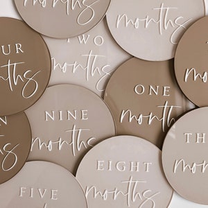 Baby milestone discs acrylic, Baby photo props, Neutral baby shower gift, First year milestones, Baby keepsake, Personalized Baby Milestones