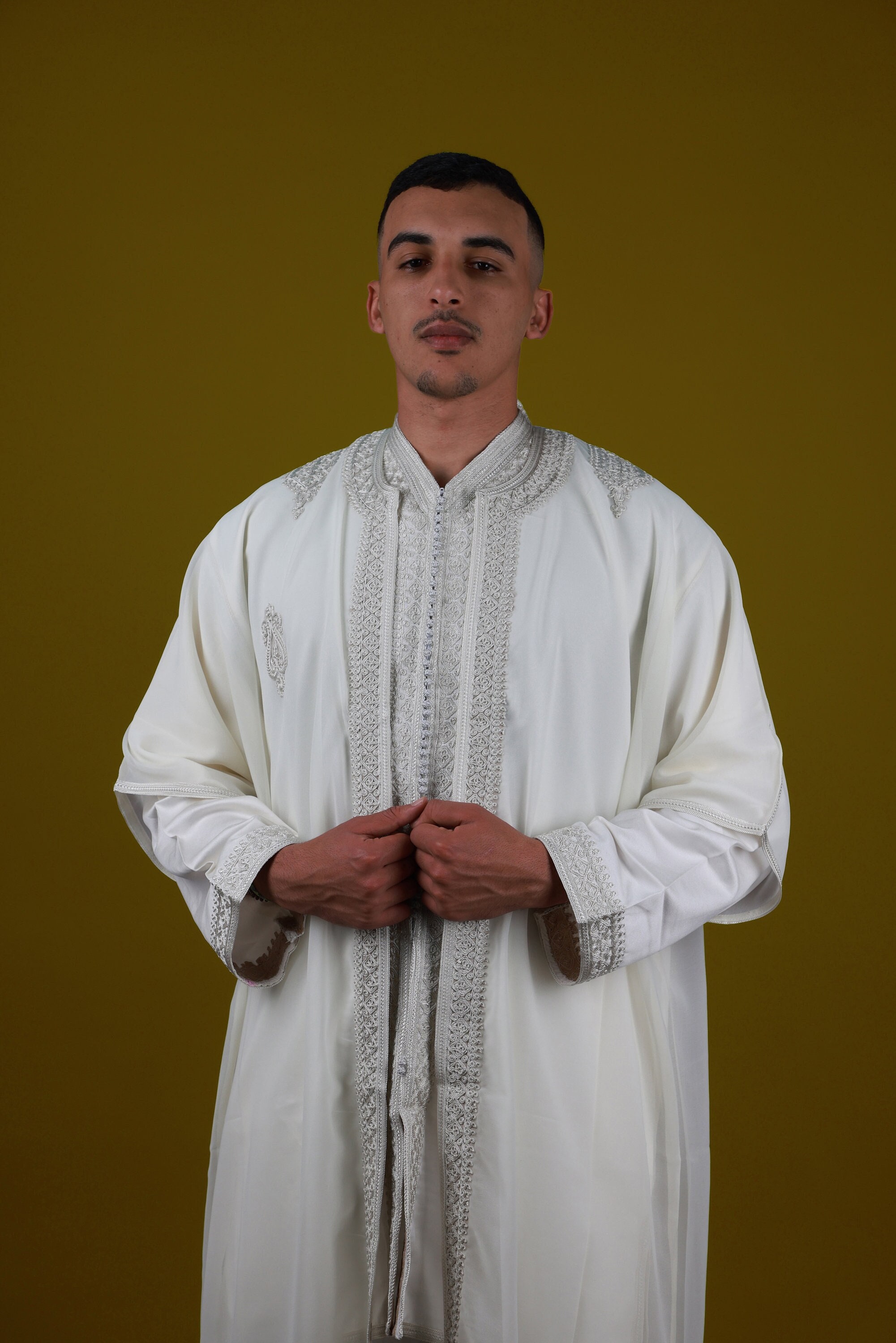 刺繍入りモロッコ風ジャバドール：男性用ウェディングカフタン