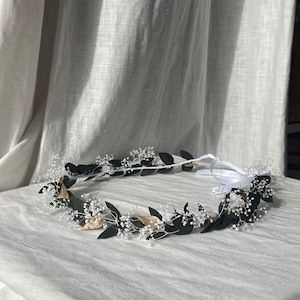 Crown head hair dried flowers