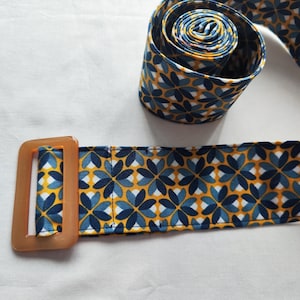 Vintage belt buckles/sliding belts, waist belts