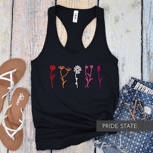 Lesbische Wildflower Racerback Tank, lesbische Blume, lesbische Naturliebhaber, lesbische Freundin, lesbische Geschenkideen, lesbische Kunst