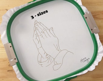 Diseño de bordado de contorno religioso de manos orando