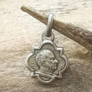 Pope Paul VI Pont Max pendant real silver vintage with patina gift 17 mm x 11 mm pendant collector rare