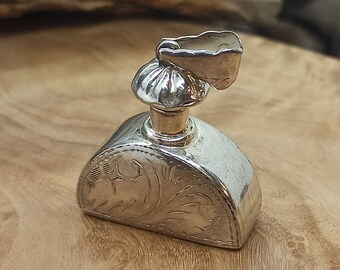 Perfume Bottle Real Silver Bottle Essential Oils Magic Potion Vintage Art Nouveau Art Deco Pendant Chain Pendant Eye-catching Luxury