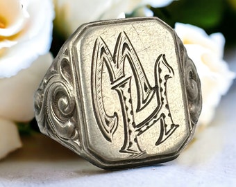 Signet ring 835 silver 19 mm size. 60 ring vintage gift patina noble HW initials H W exclusive rare luxury