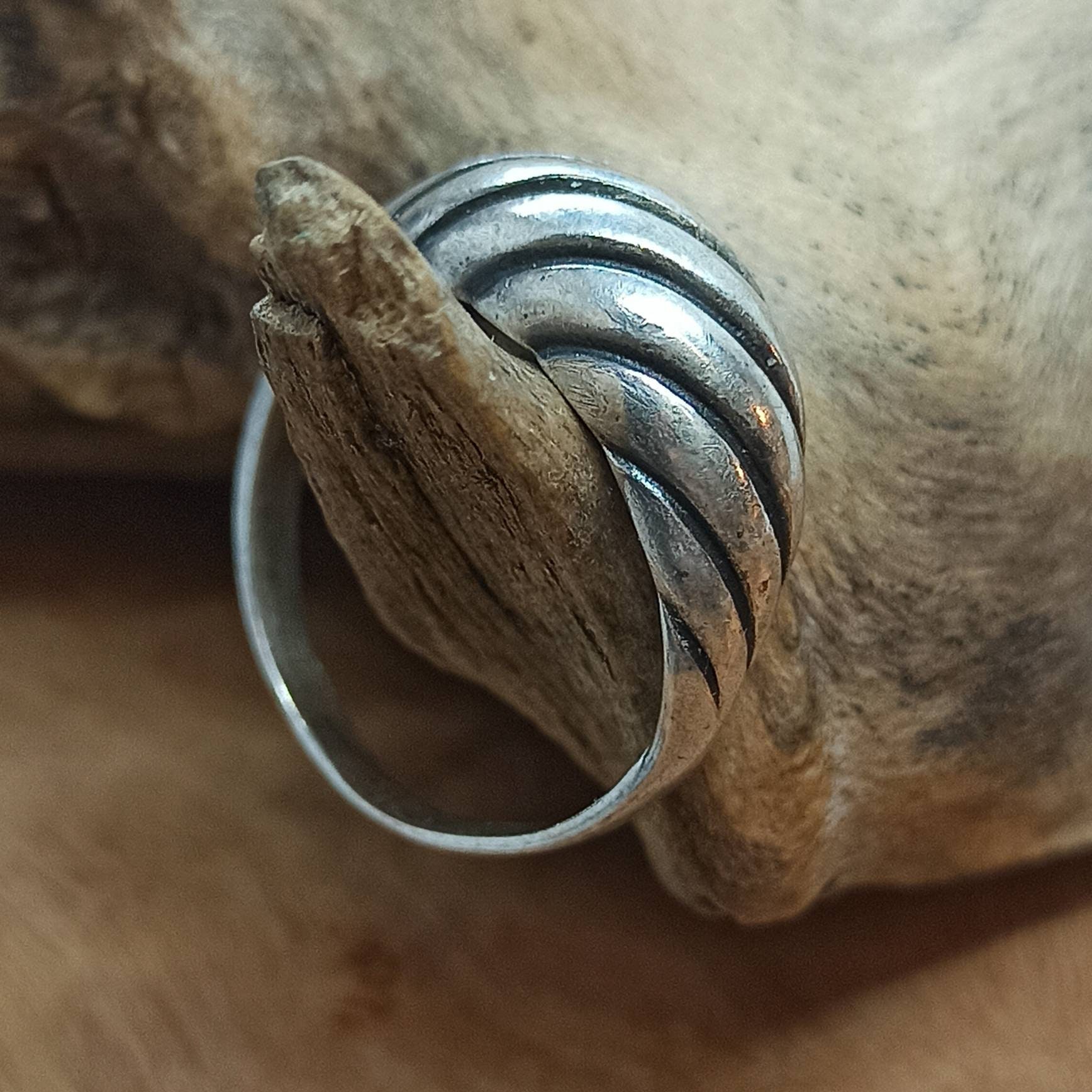 Bague fantaisie jonc en métal taille 51 RefV967