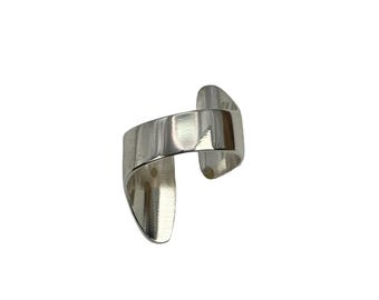 Bague En Argent Moderne - Taille 50 - État Bon, Prête à Porter
