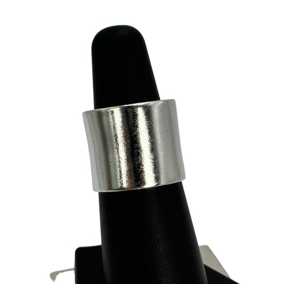 Bague Géométrique Argentée Avec Onyx - Taille 53 - Design Structure Relief - Neuf