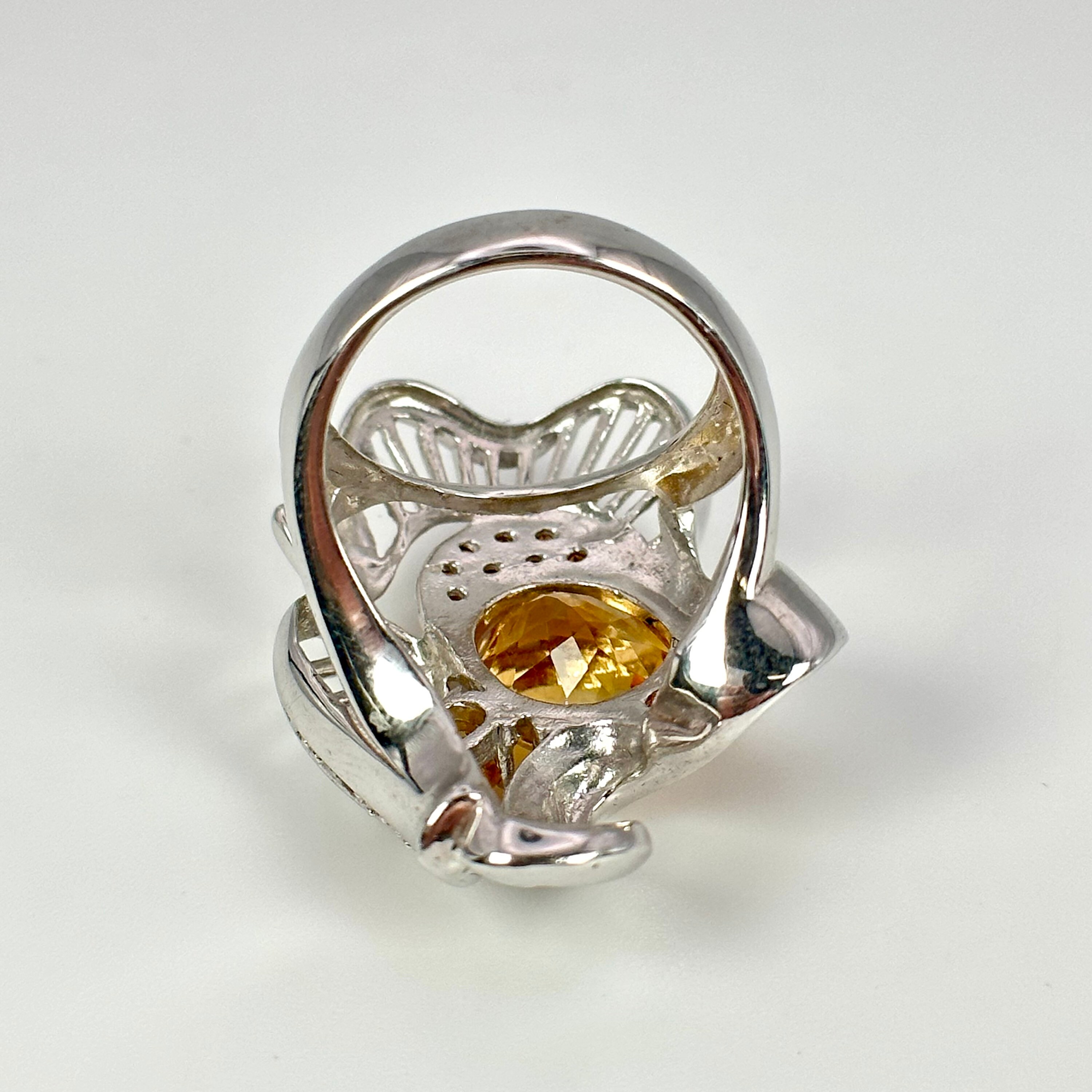 シトリンリング シルバー925 新品17.8mmサイズです。 56 個の豪華な