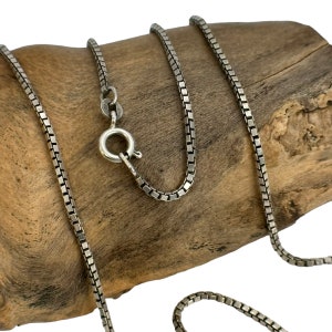 Long silver chain approx. 70 cm long approx. 1.5 mm wide 835 silver Venetian chain gift old chain eye-catcher patina exclusive design vintage