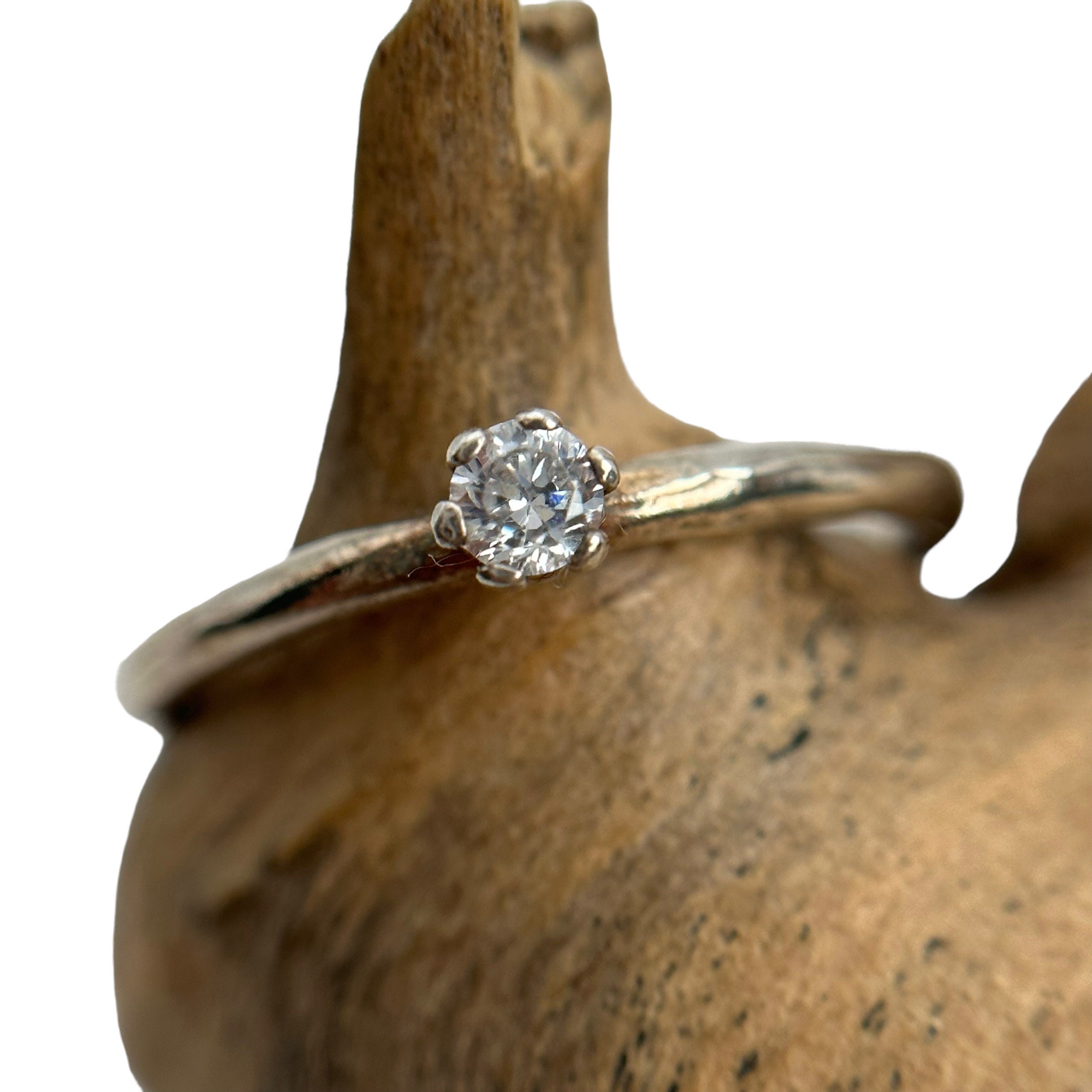 Bague Sabrina Argent 950 avec pierre centrale ronde – Pierres Fines et