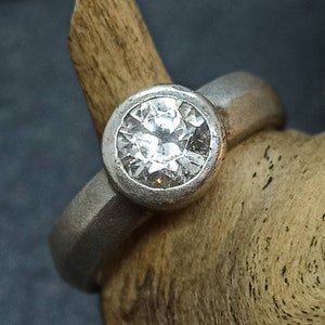 シルバー925サイズのサテン仕上げリング。 52 16.7mm ジルコニア レディース LF ホールマーク シルバー リング ギフト レア ノーブル レア エクスクルーシブ ヴィンテージ デザイン 無垢