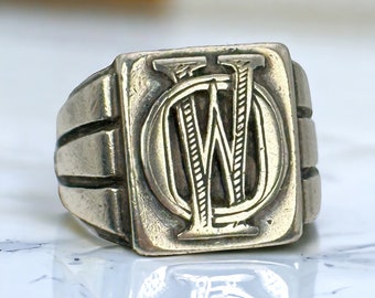 Heavy signet ring, 800 silver, 21.4 mm, size 67. Vintage ring, gift, patina, elegant, WO initials, W O, exclusive, rare, luxury, solid