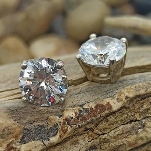Orecchini Rue des Mille Stardust Magnetica Triangolo Zirconi