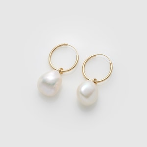14k Solid Gold Freshwater Pearl Earring Pair