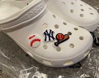yankees crocs