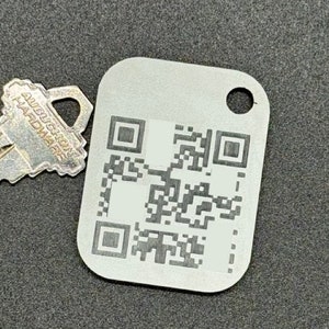 Insider Connected Keychain QR Code for Stern Games SIC IC image 1