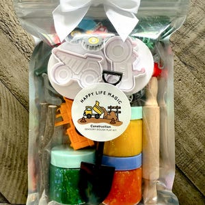Mini Trucks Play Dough Kit, Kids Christmas present,Gift for Boys,Construction Party favors, Toddler present,playdoh kit,boys sensory kit