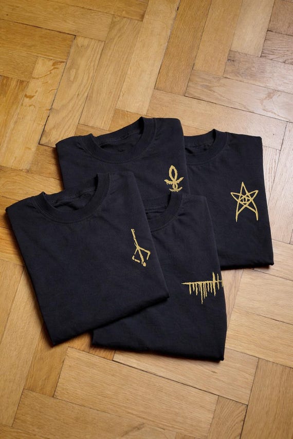 Embroidered Bloodborne shirt | Caryll Runes