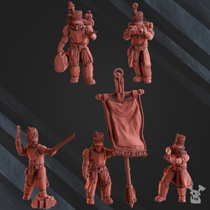 Może przedstawiać: Zestaw sześciu miniaturowych figurek, pomalowanych w czerwono-brązowym kolorze, przedstawiających żołnierzy z karabinami i sztandarem. Figurki są ustawione w różnych pozach, niektóre trzymają karabiny, inne trzymają sztandar z ozdobnym wzorem.