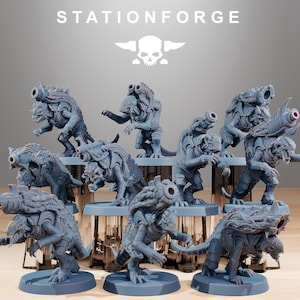 May include: A set of ten gray, detailed, plastic miniature figures of creatures with guns and other weapons. The figures are posed in various action stances. The figures are all standing on a gray surface. The figures are all about 2 inches tall.