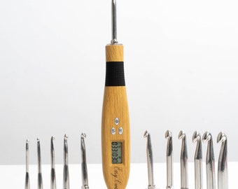 Ergonomic Crochet Hook Set – with Digital LED Row Counter