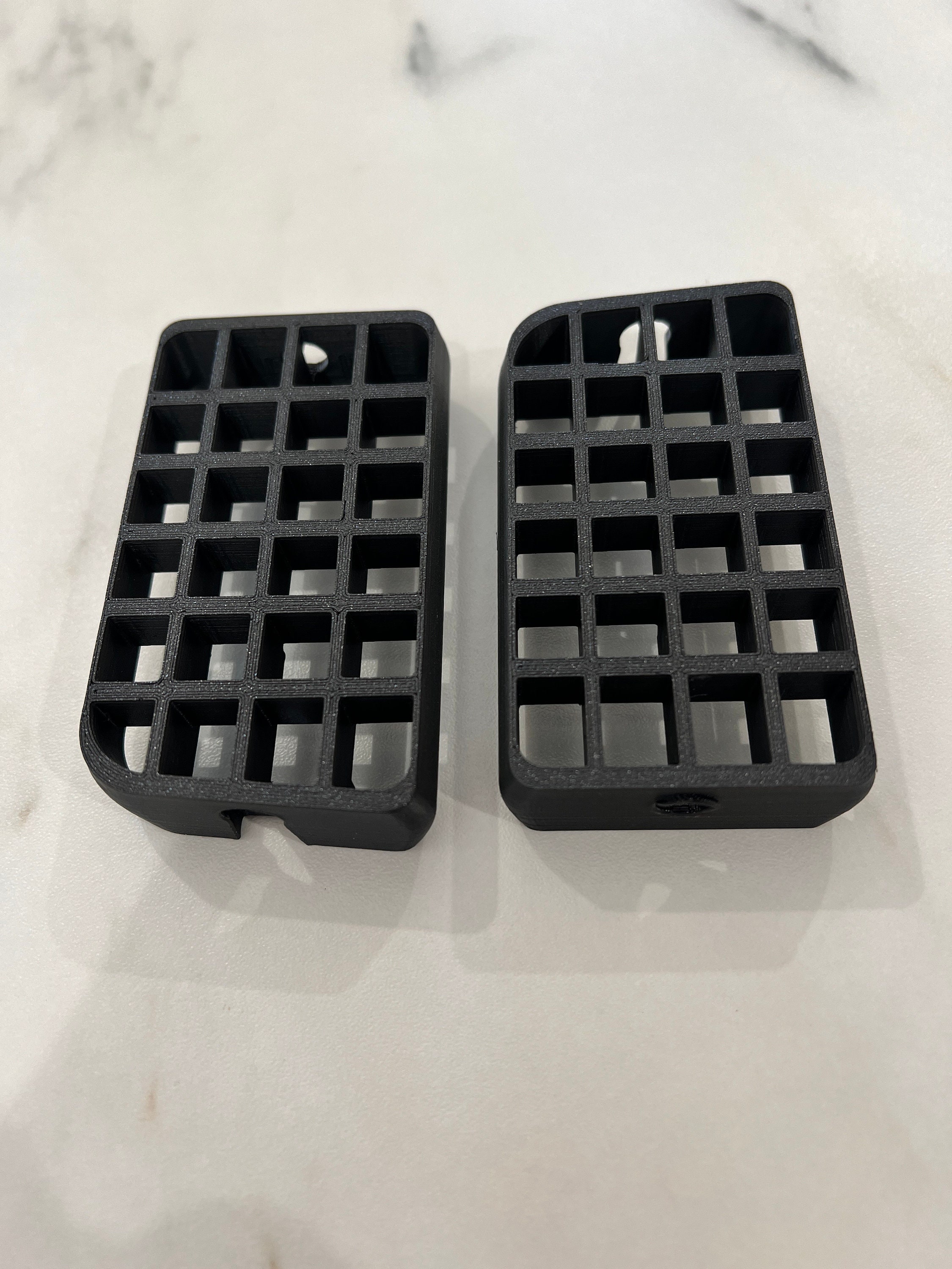thumbnail image 2 of Geo Tracker / Suzuki Sidekick Dash AC Vents (Center Left & Right) 1990-1995 2 of 4