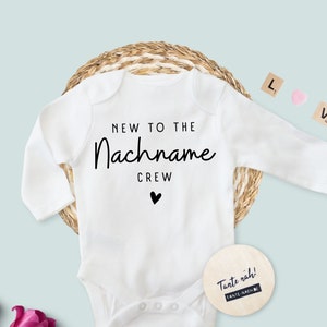 Baby Body New to the Crew personalisiert mit Namen individuelle Anpassung Personalisiertes Geschenk zur Geburt Bild 1