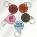 → auf Etsy ansehen: Hundemarke Gravur geräuschlose Hundemarke Leder Hundemarke klapperfrei Hundemarke klimperfrei gravieren mit persönlichen Infos zB Tasso-Nr. Hundemarke Gravur geräuschlose Hundemarke Leder Hundemarke klapperfrei Hundemarke klimperfrei gravieren mit persönlichen Infos zB Tasso-Nr.