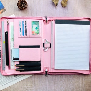Mappe für Frauen, Ledermappe mit Gravur, Aktenmappe mit Reißverschluss, a4 Mappe, Pink Mappe, Planermappe, Geburtstagsgeschenk, Hochzeit