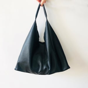 Sac fourre-tout en cuir végétalien souple pour femme, sac à bandoulière de grande capacité pour femme, sac à main souple pour la vie quotidienne et le travail, cadeau d'anniversaire pour elle