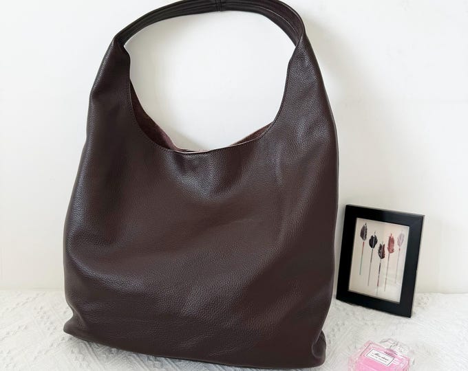 0600~LOVE Faux Leather Hammered-Effect Shoulder Bag