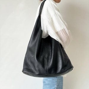 Miękka, skórzana torba typu hobo, luźna torba na ramię, mieści laptopa 13''