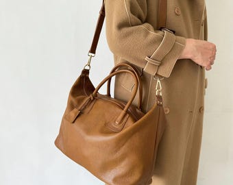 Custom Large Capacity Leather Travel Handbag: Women's Shoulder, Crossbody, and Tote Bag, Duffel bag