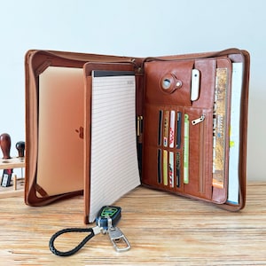 Left Handed Portfolio with Airtag Holder, Personalized Leather Portfolio, Letter Size Padfolio, Custom Business Organizer, Gift for Boss