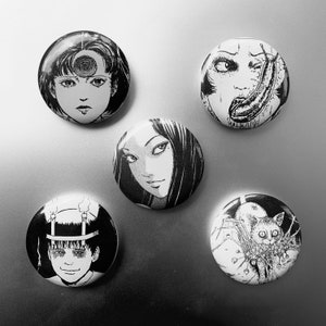 Horror manga pin button set