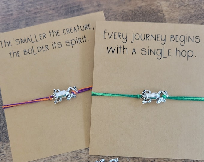 Frog String bracelet and gift card - adjustable bracelet or anklet, frog charm bracelet, amphibian jewelry, custom gift for frog lovers