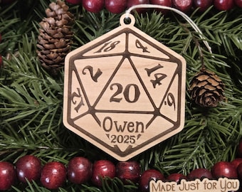 Personalized D20 Christmas ornament - custom ornament for D&D player, Dungeons and Dragons gift, 20 sided dice, geek gift, fantasy adventure