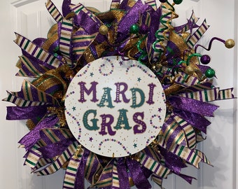 Mardi Gras wreath wreath for front door Mardi Gras decor Home decor Festive wreath embellishments  gold purple green Shimmering ribbons