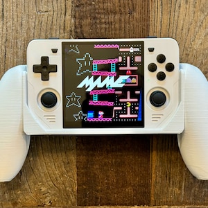 Custom 3D-Printed Game Grip for Powkiddy RGB30