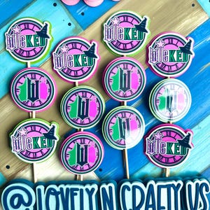 12 Wicked Cupcake Topper, Customized popular characters cupcake toppers. Cupcake Toppers.