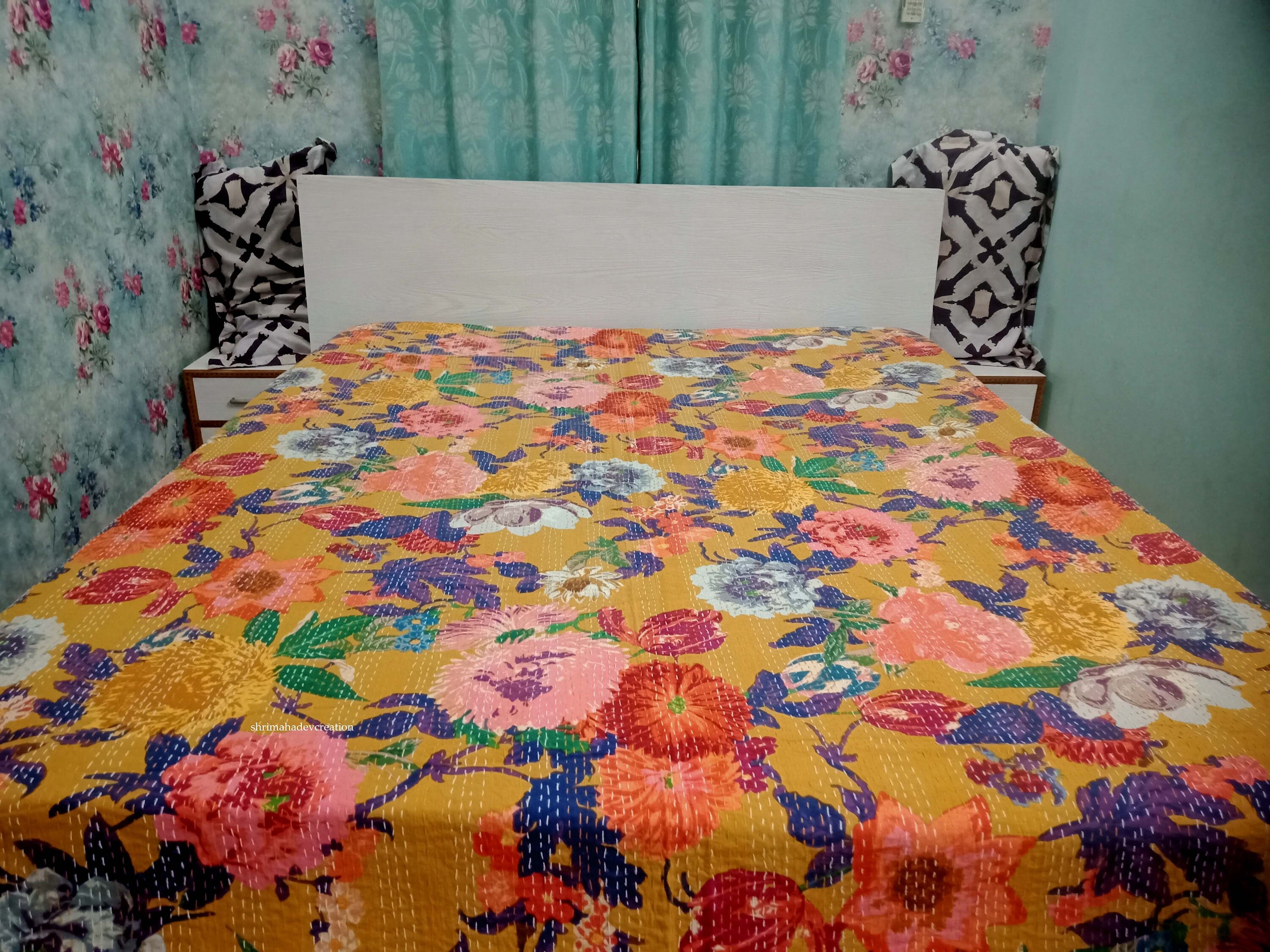 Handmade Bedspread Reversible Throw Reversible Queen Pink Floral Kantha Quilt 