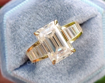 5 Ct Emerald Cut Moissanite Engagement Ring, Multi Stone Ring, 14K Solid Gold Ring, Stackable Thick Band, Camilla Replica Ring, Gift For Her