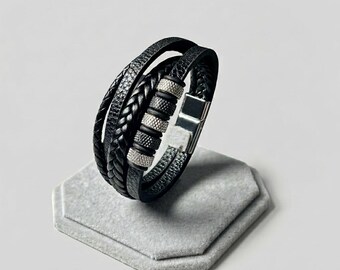 Personalized men's bracelet, black leather, engraving & magnetic clasp, gift for him