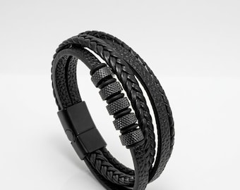 Carti de Lu bracelet with personalization option
